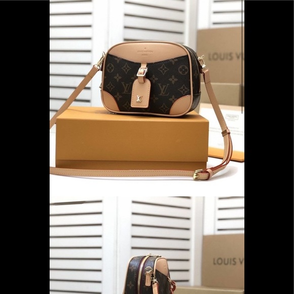 Authentic or F A K E? How to tell if an item/seller is legit! - Picture 2 of 13